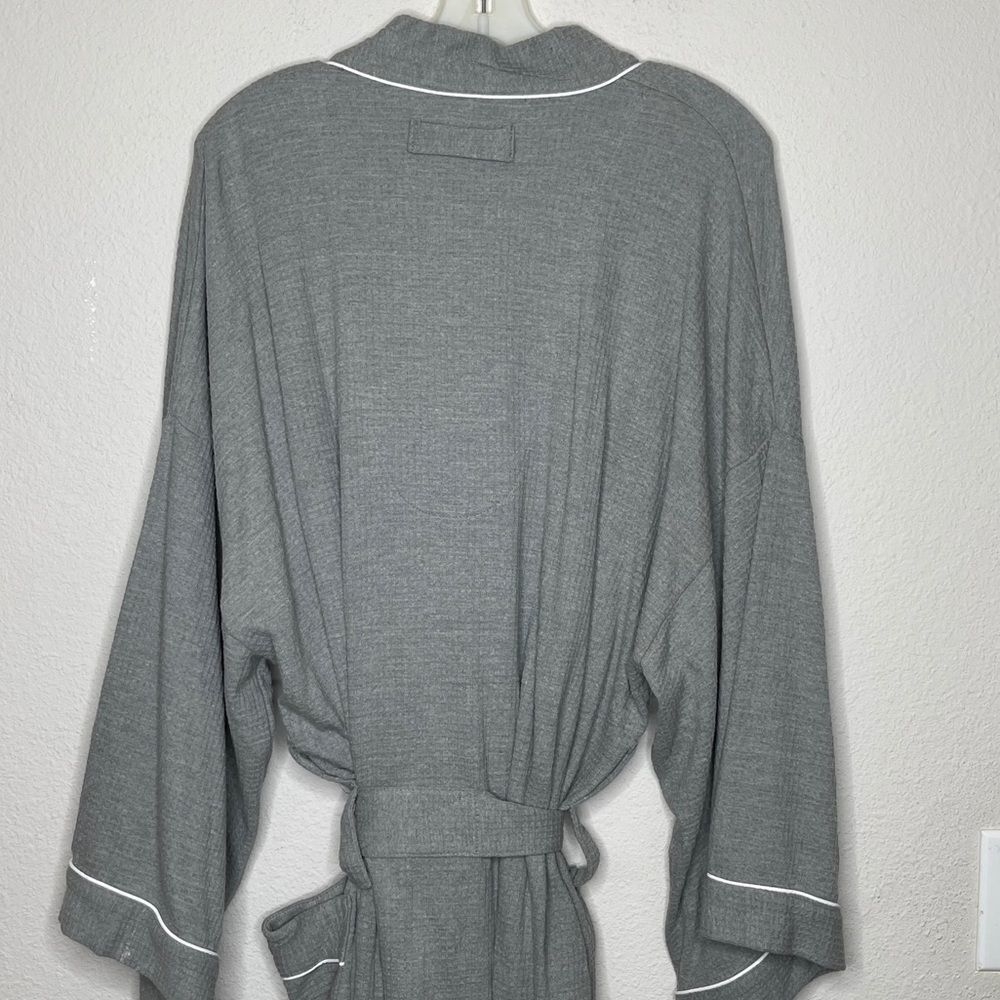 Vintage Izod Robe - Picture 2 of 7